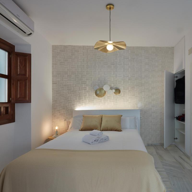 - Apartamento en Gran Vía - QH Reyes Católicos - image 11