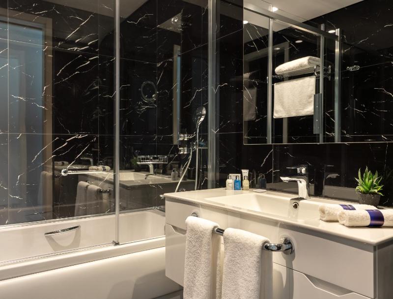 Junior Suite image 1