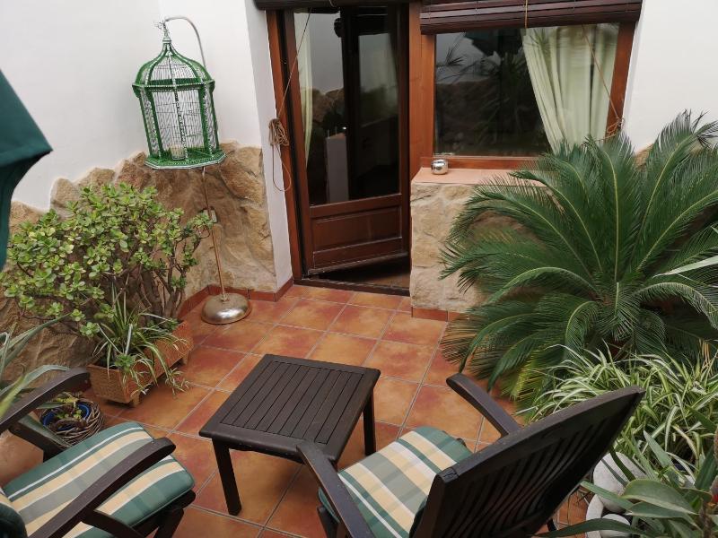 Double Room with Patio image 4