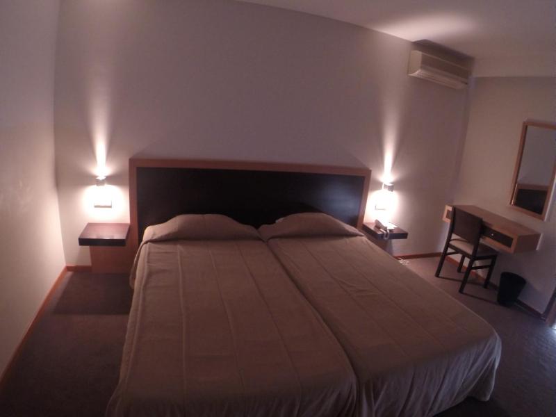 Single Room image 2