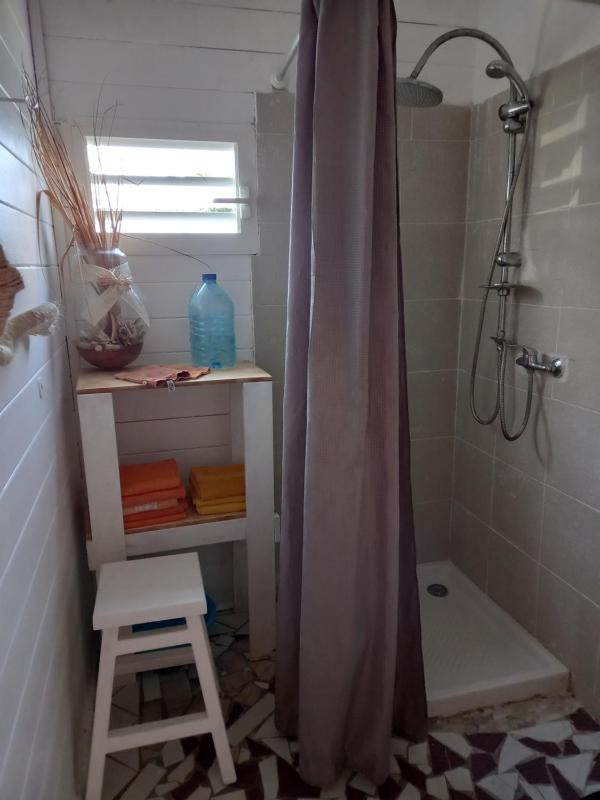 Bungalow au soleil - image 10