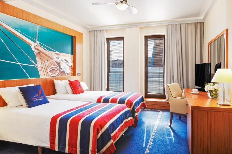 Business Twin Room - 4 Stars image 1