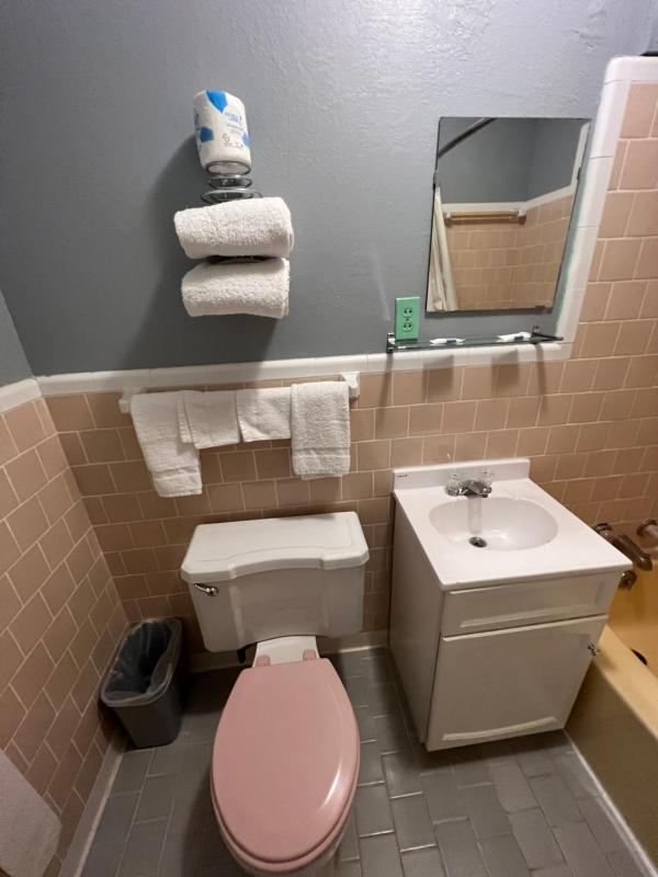King Room image 2