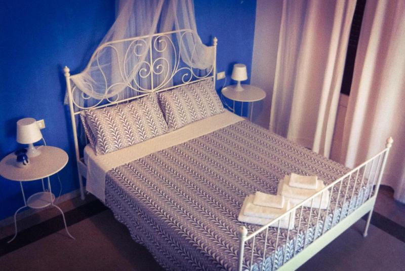 Double or Twin Room with Private Bathroom image 4