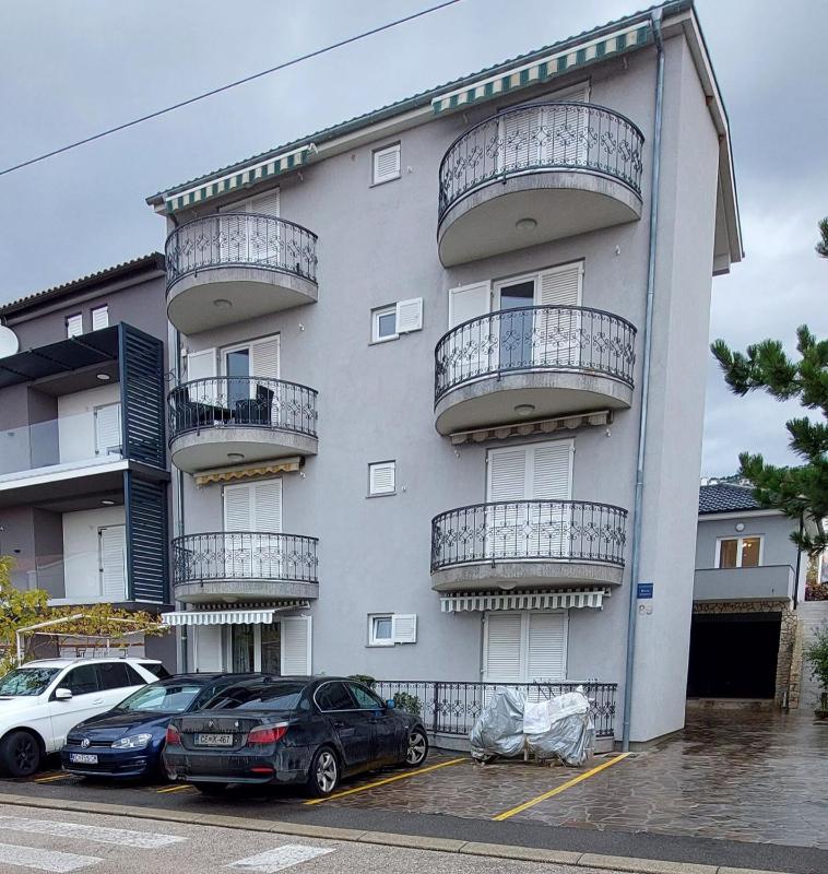 Apartment Tuba - image 5