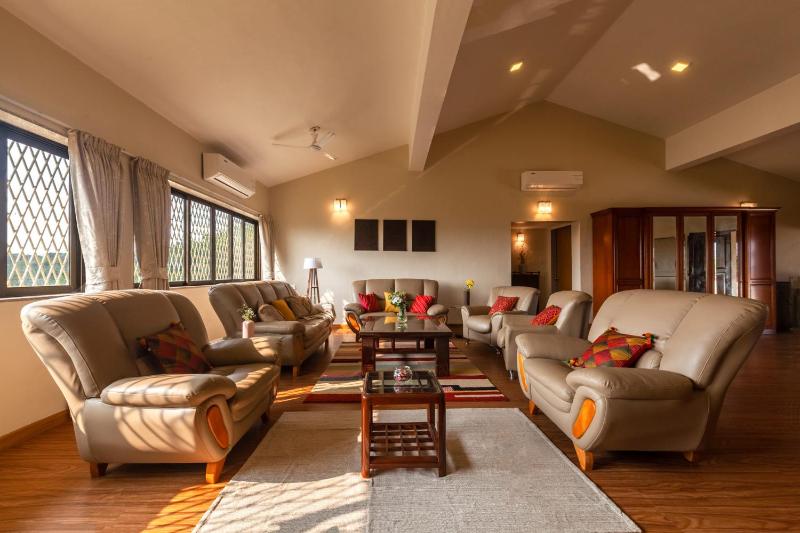 Emerald Greens by VEO StayVista - 3BHK Villa with Sauna & Private Pool - image 20