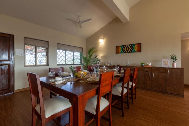 Emerald Greens by VEO StayVista - 3BHK Villa with Sauna & Private Pool - image 3