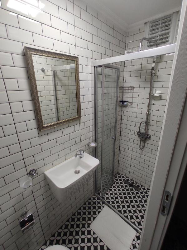 Basilica Guest House - image 11