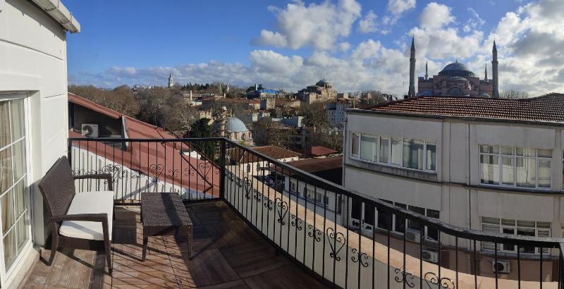 Basilica Guest House - image 15