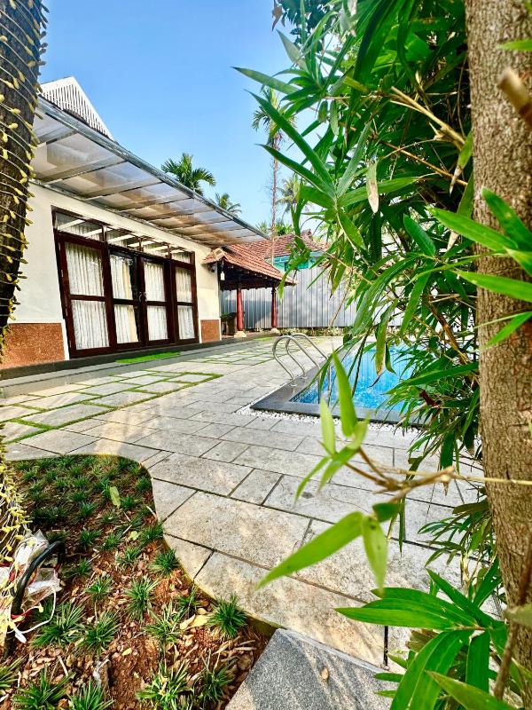 CHERAI LAKE RESORT - image 39