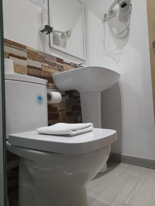 Budget Single Room image 2