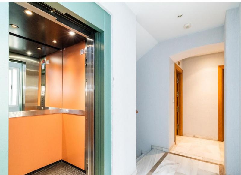 - Apartamento en Gran Vía - QH Reyes Católicos - image 6