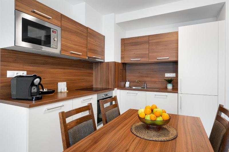 Deluxe Apartment image 2