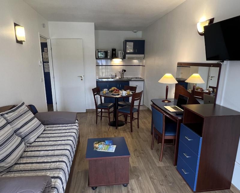 1 Bedroom Apartment for 4 persons - mountain view image 3