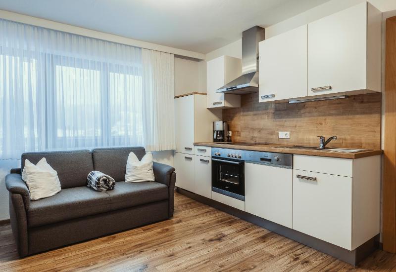 One-Bedroom Apartment image 2