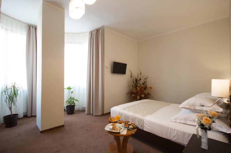 Superior Suite image 3