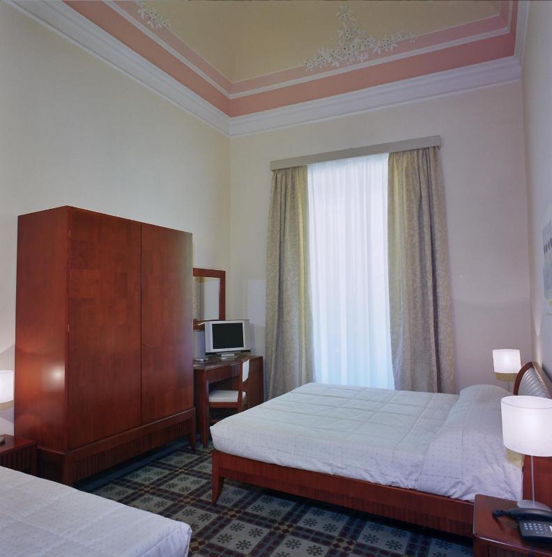 Triple Room image 3