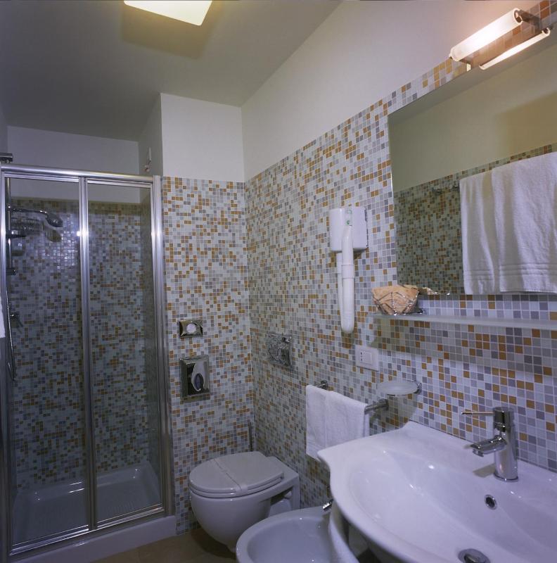 Triple Room image 2