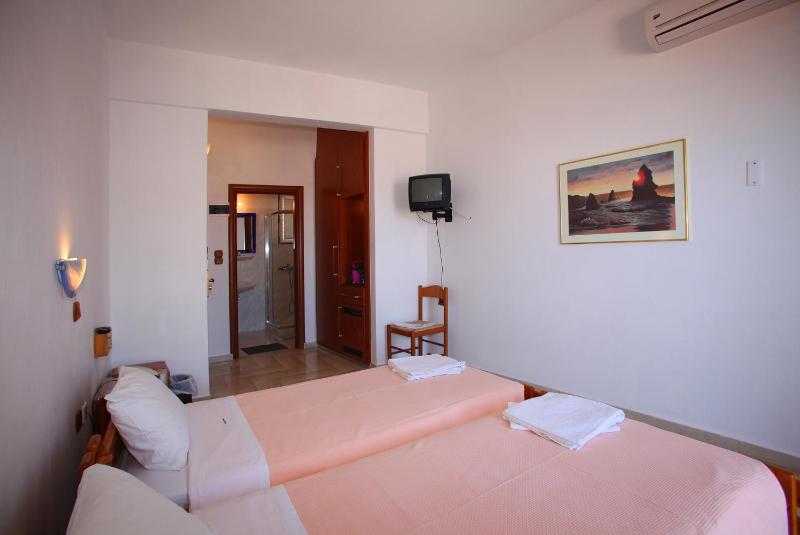 Denise Hotel - image 5