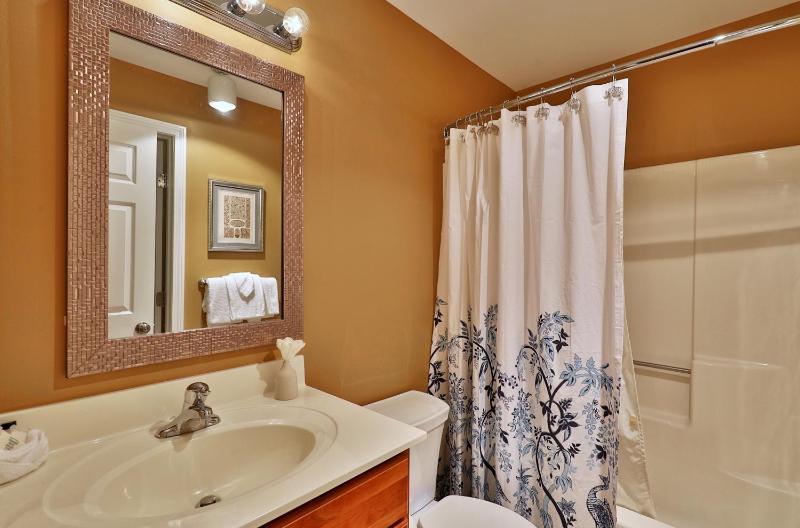 Three-Bedroom Apartment image 3