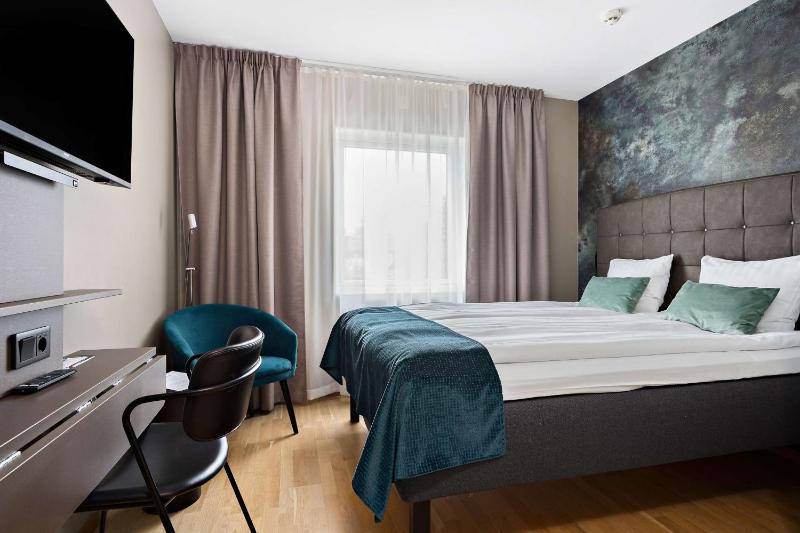 Standard Queen Room image 1