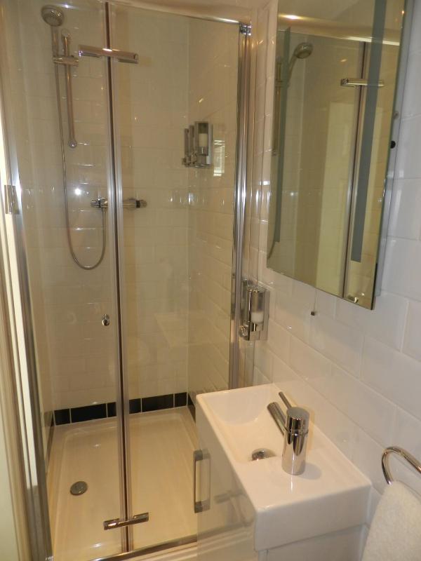 Family Ensuite Room image 2