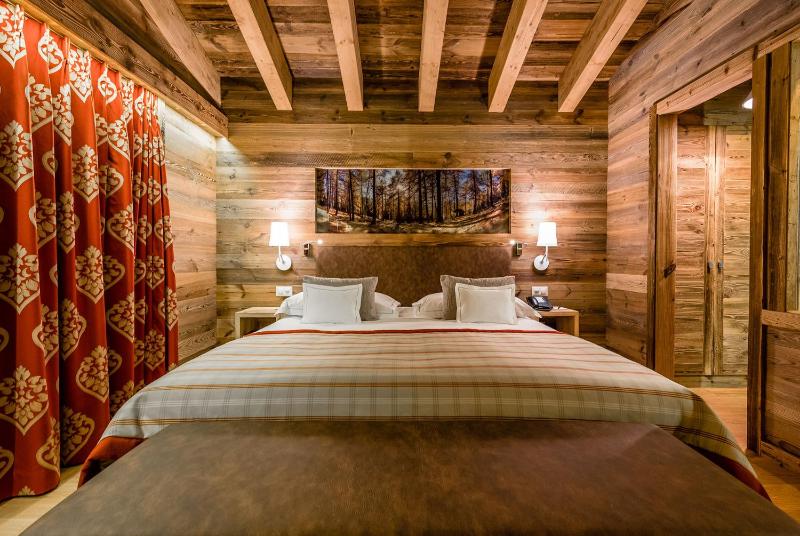 Superior Double Room image 3