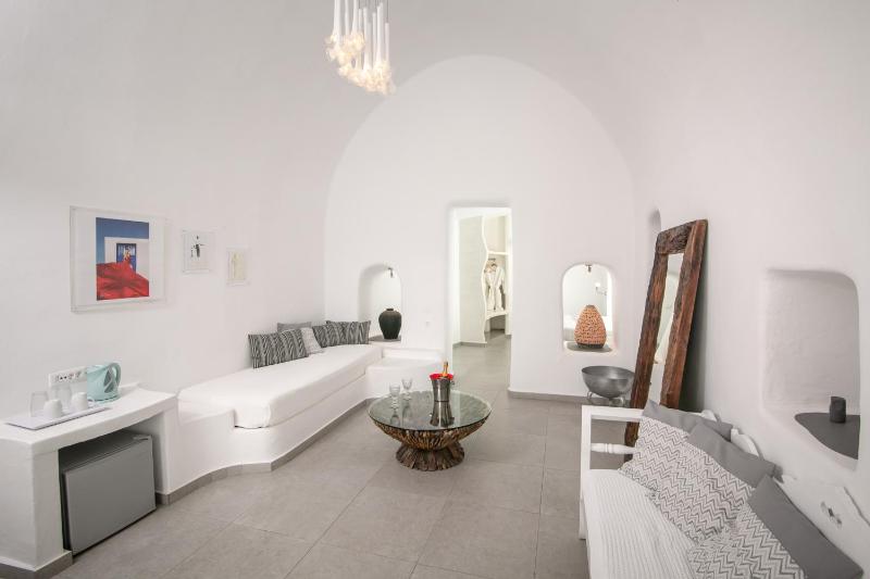Vogue Suites - image 47