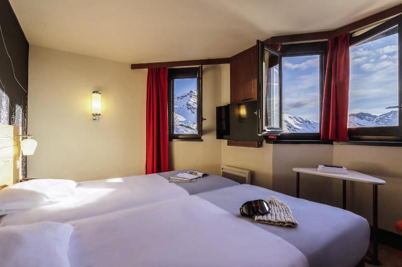 Double Room image 3