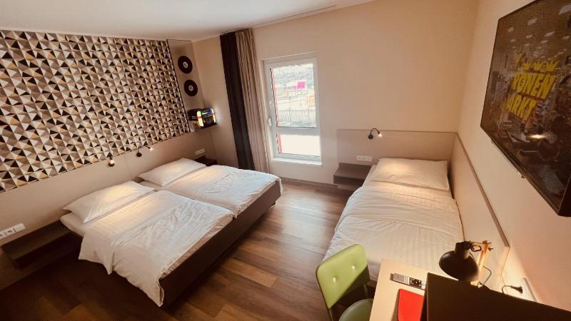 Triple Room image 1