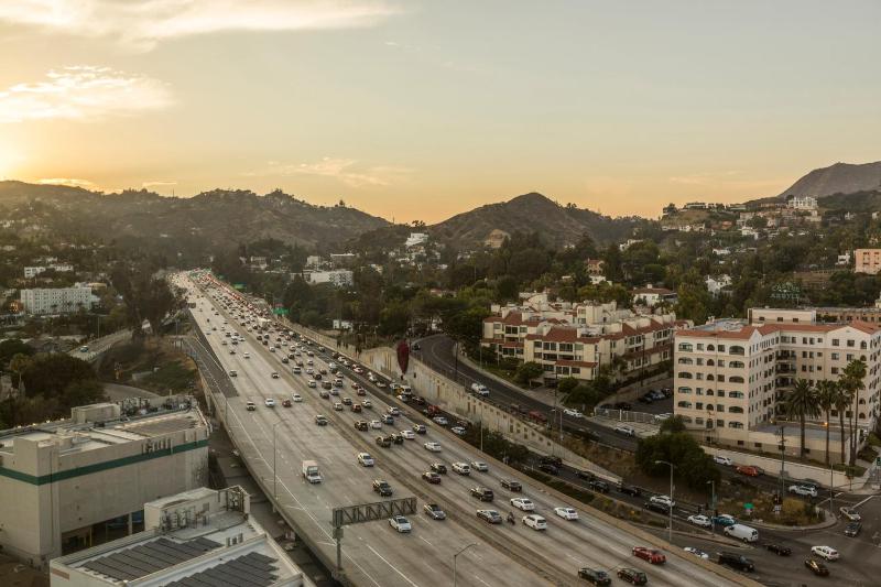 Essential King Room with Hollywood Sign View image 2