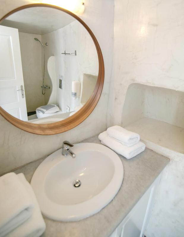Vogue Suites - image 39