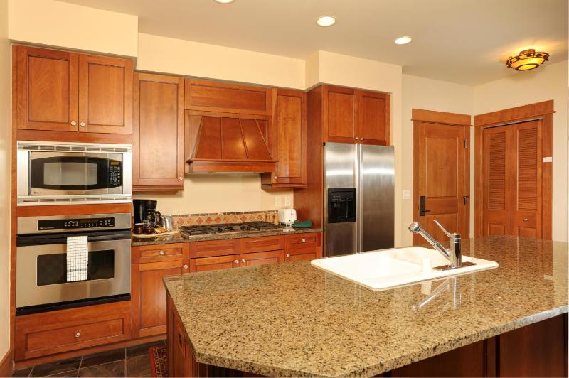 Two-Bedroom Superior Apartment image 1