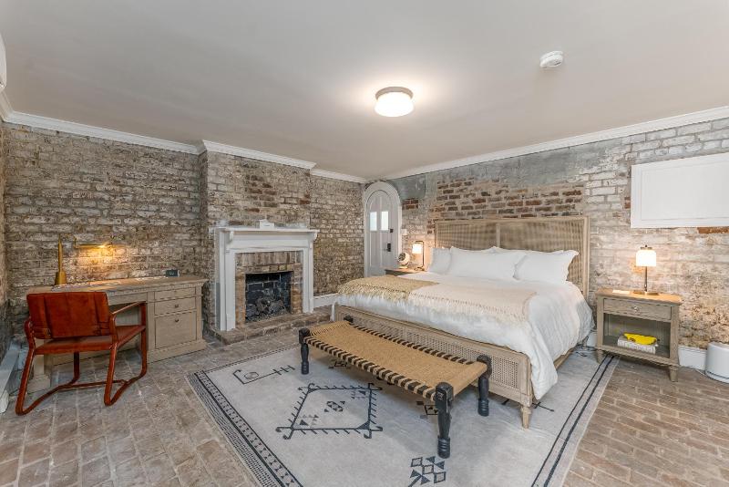 Bellwether House - image 9