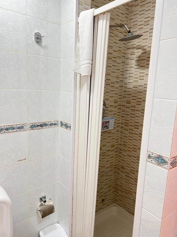 Single Room image 4