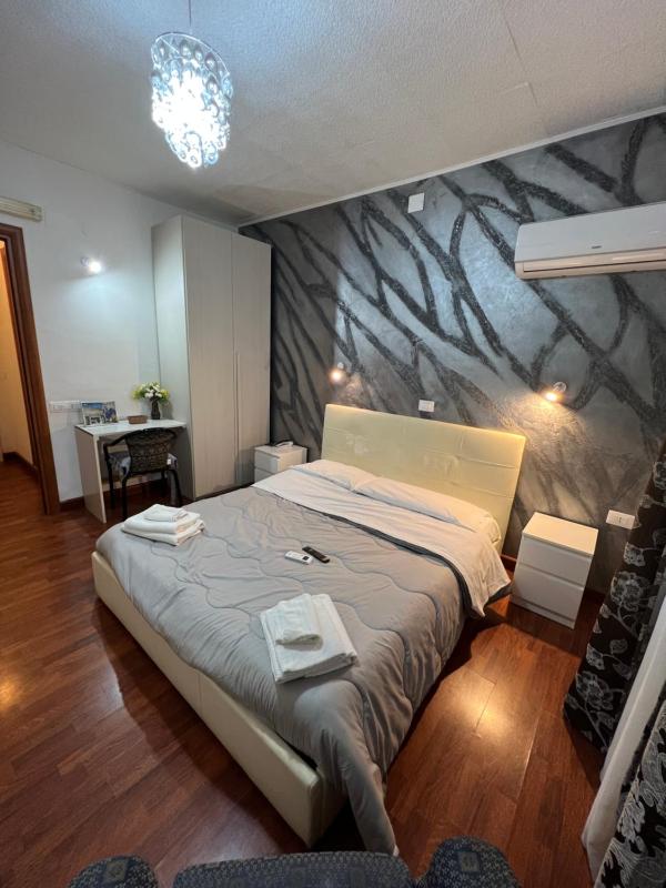 Deluxe Room image 1