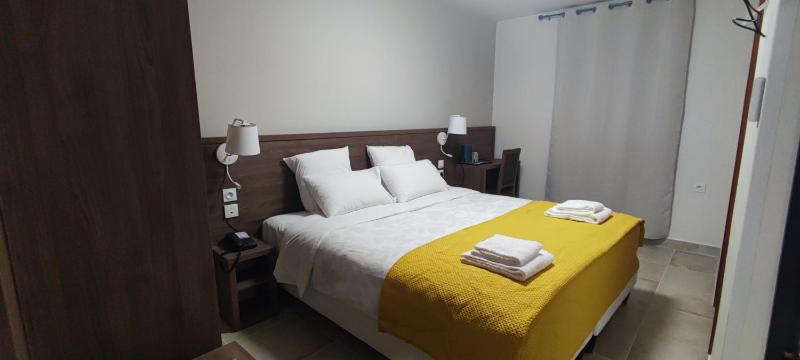 SQUARE HOTEL - image 23