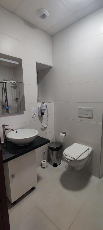 SQUARE HOTEL - image 27