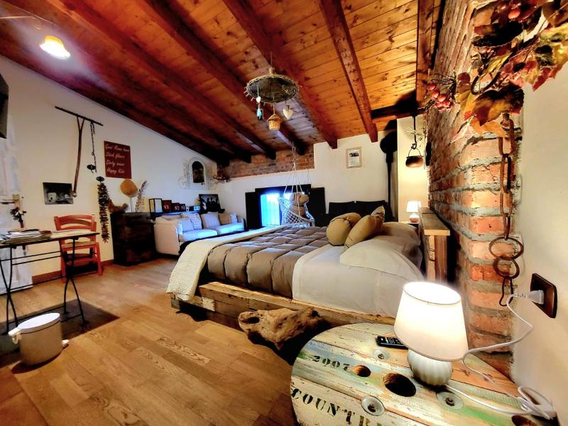 Superior Triple Room image 2