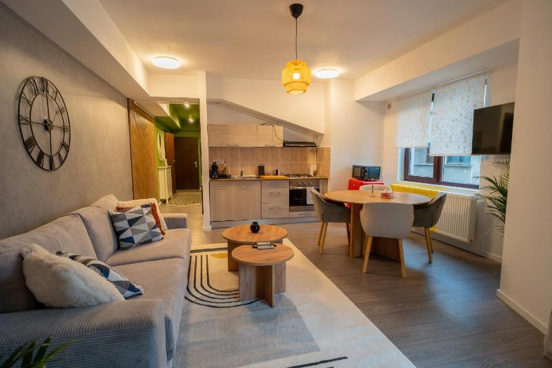 Charming Monro Old Town Flat Images