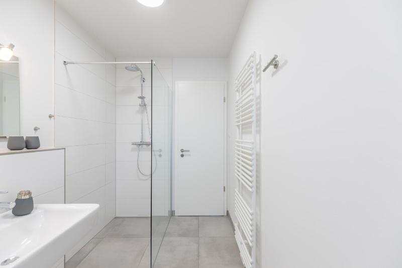 Penthouse Tine - image 3