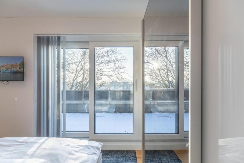 Penthouse Tine - image 14