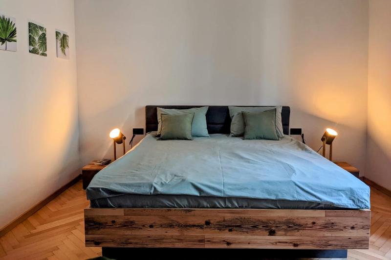 The Industrique Home - 3 Bedroom Apartment - image 42