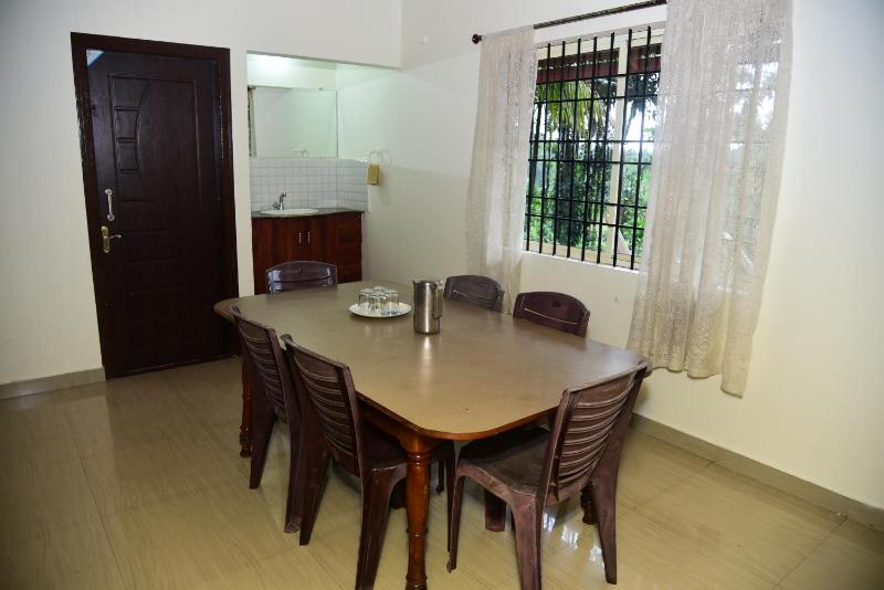 Mourya Homestay - 2BH Estate Balcony - image 11