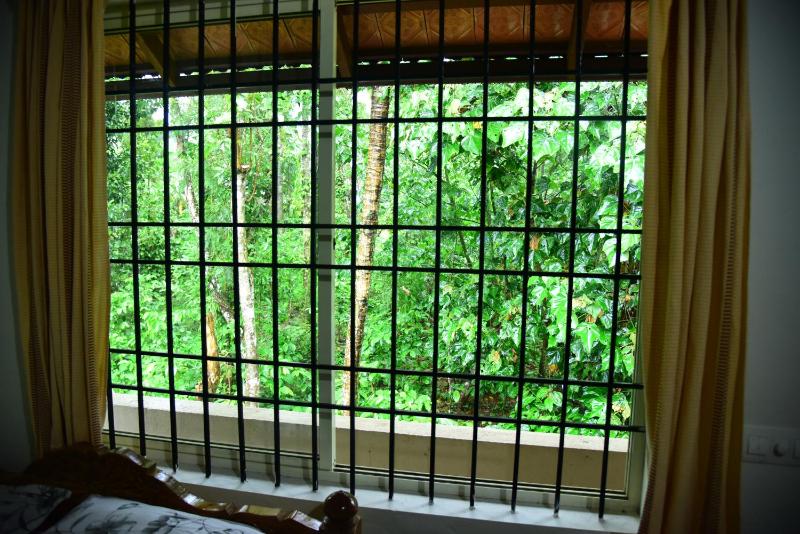 Mourya Homestay - 2BH Estate Balcony - image 23