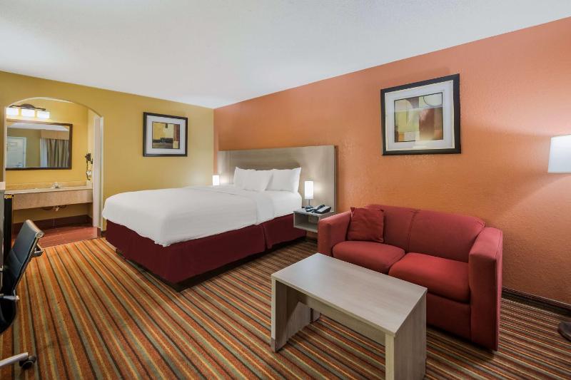 King Room - Non-Smoking image 1