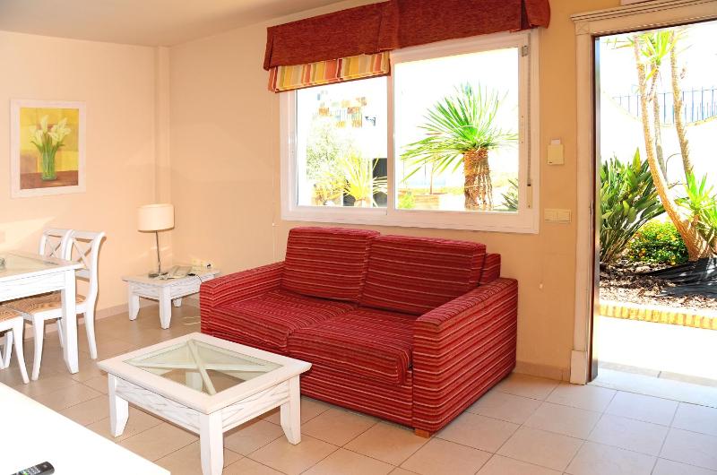 Superior One-Bedroom Apartment with Terrace (2 Adults) image 3