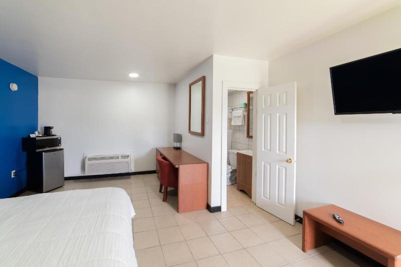 King Room image 2