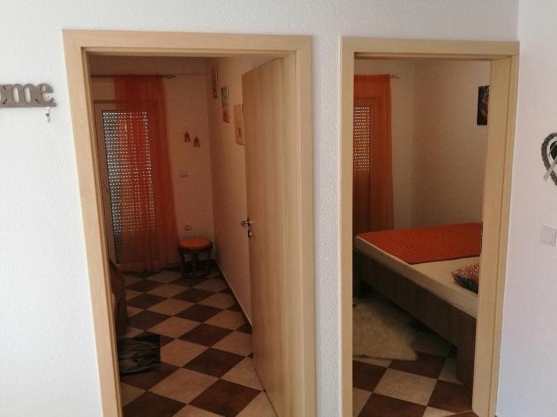 Apartments with parking space Vir - 20183 - image 12