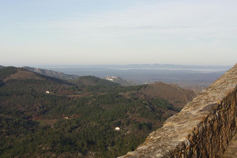 Double Room with Mountain View image 3